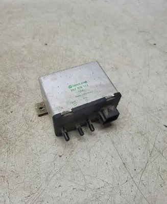 Audi 80 90 S2 B4 Torque split ecu control unit/module 893919173