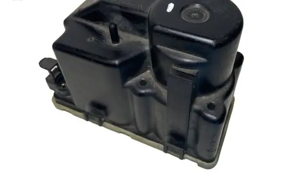 Mercedes-Benz C W202 Central locking vacuum pump 0008001448