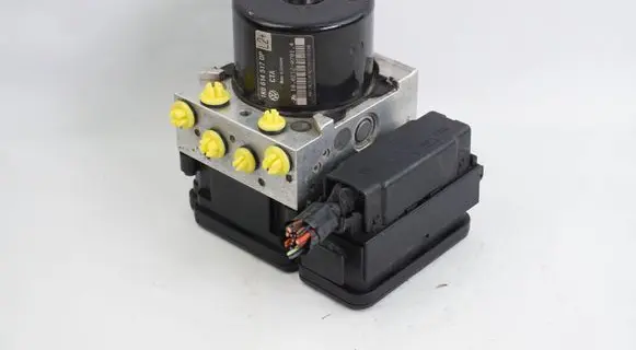 Skoda Octavia Mk2 (1Z) ABS Pump 1K0614517DP 1K0907379BL