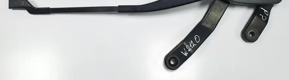 Opel Vectra C Front wiper blade arm A2128201644