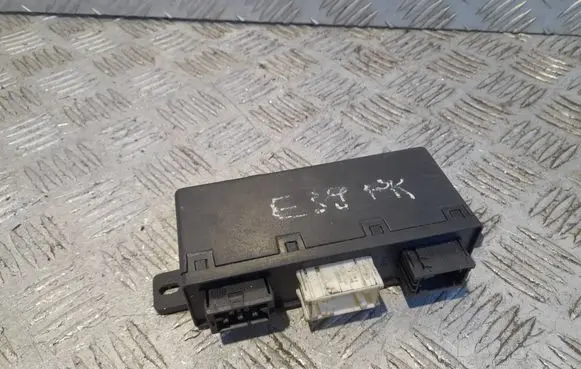 BMW 5 E39 Comfort/convenience module 689667 700155641
