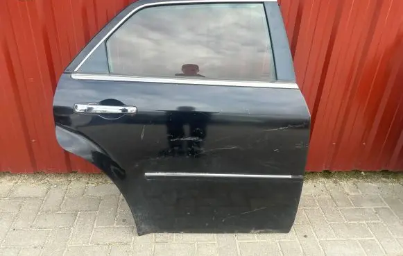 Chrysler 300 - 300C Rear door
