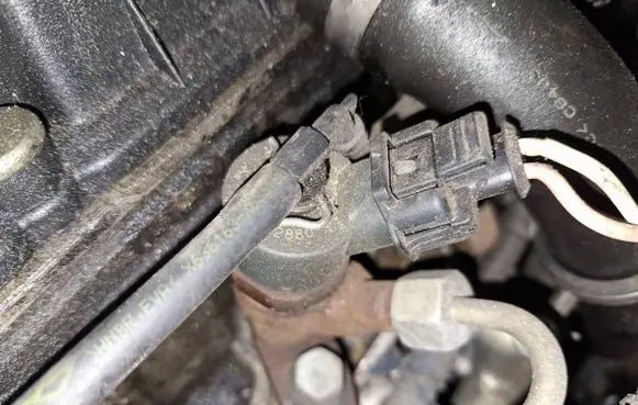 Peugeot 607 Fuel injector 044511076 9641742880