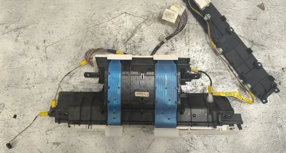 Toyota Prius (XW20) Speedometer (instrument cluster) 769362030