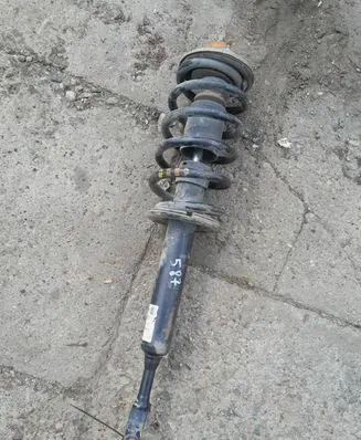 Volkswagen PASSAT B5.5 Front shock absorber/damper 557837 814903557837