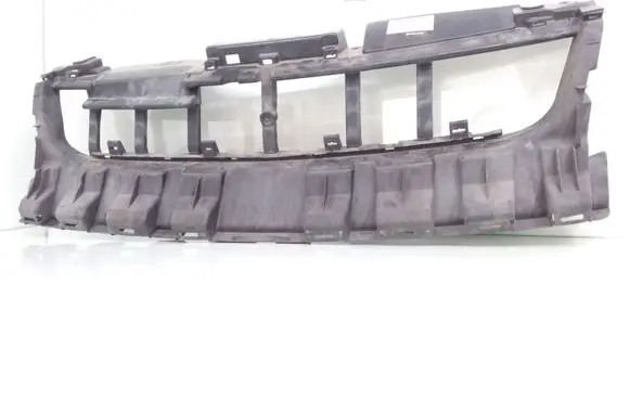 Volkswagen PASSAT B5 Front bumper support beam 3B0807231