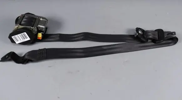Skoda Rapid (NH) Front seatbelt 5JA857702B