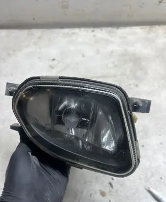 Mercedes-Benz E W211 Front fog light 1NB00827506 15729100