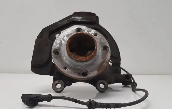 Renault Twingo III Front wheel hub spindle knuckle 479391789R A4533320900