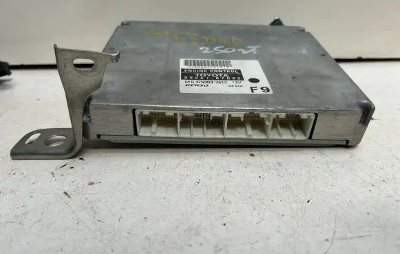 Toyota Corolla Verso AR10 Engine control unit/module 896610F090 1758007612 MB1758007612