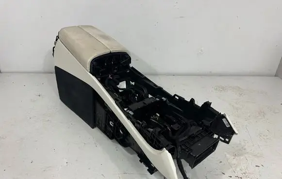 BMW X7 G07 Center console 9108361