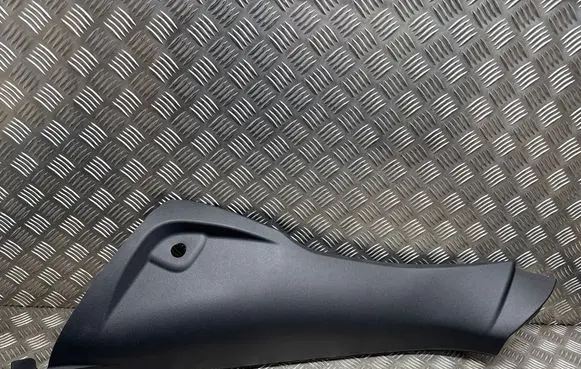 BMW X5 G05 (C) pillar trim 7434285