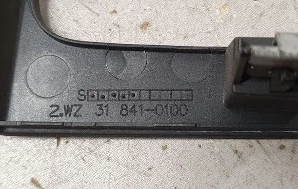 Volkswagen PASSAT B6 Radio/GPS head unit trim 3C0858069 318410100