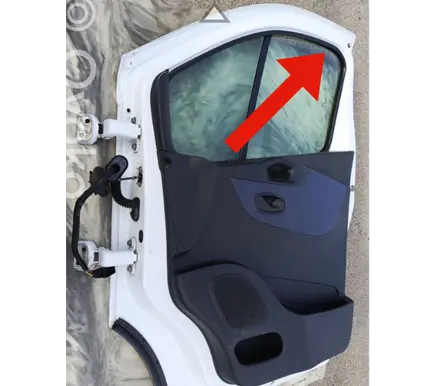 Opel Vivaro Rubber seal front door window/glass 