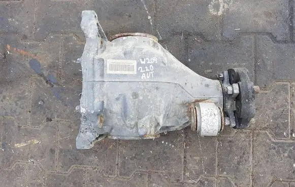 Mercedes-Benz C W204 Rear differential 2043506410XAUTOPX 2043506410