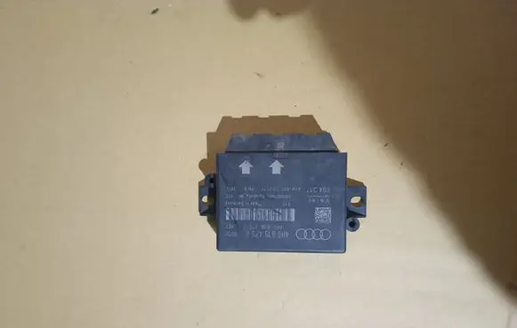 Audi A6 S6 C5 4B Parking PDC control unit/module 4H0919475
