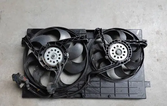Volkswagen New Beetle Electric radiator cooling fan 1C0121207D