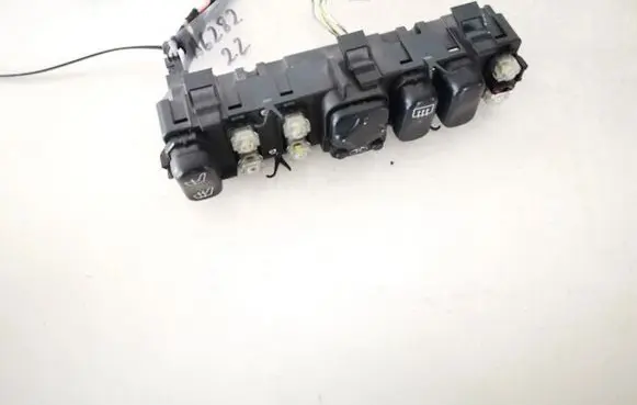Windscreen/window heater switch