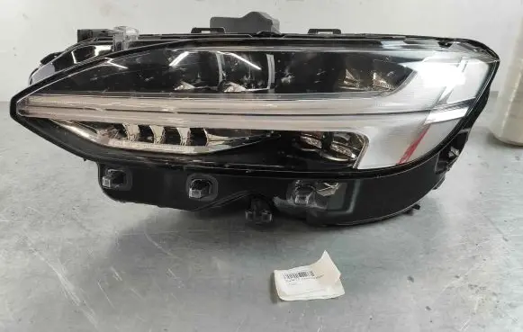 Volvo S90, V90 Headlight/headlamp 31434775