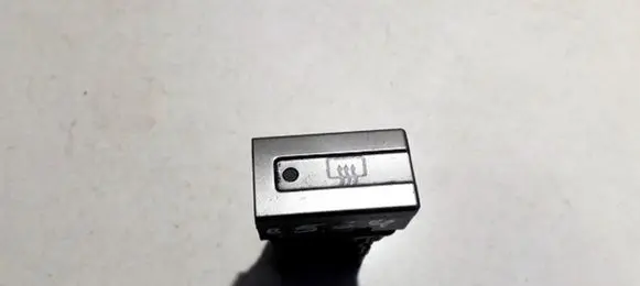 Nissan X-Trail T30 Windscreen/window heater switch 06016