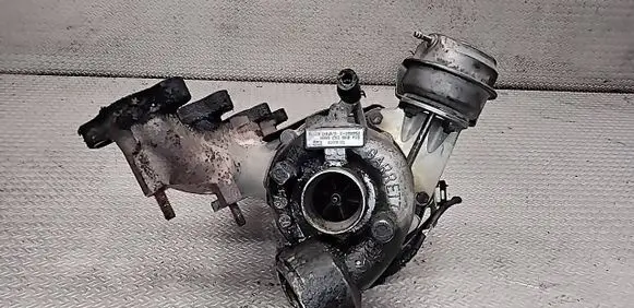 Volkswagen PASSAT B6 Turbo 03G253016H