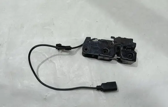 Audi A4 S4 B8 8K Engine bonnet/hood lock/catch 8K0823509D 167114600 SG71TAYY