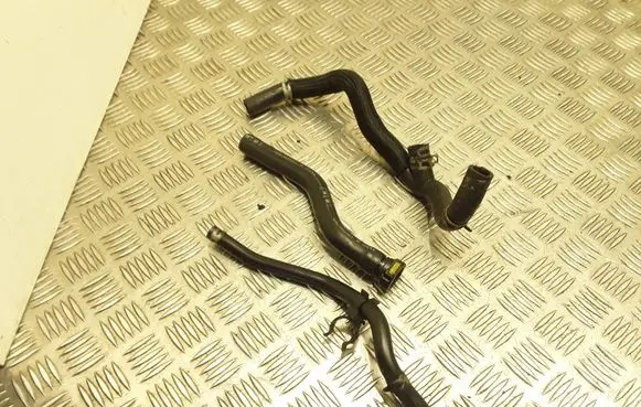 Suzuki Grand Vitara II Engine coolant pipe/hose