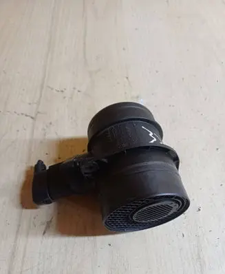 Volkswagen PASSAT B6 Mass air flow meter 0281002461 074906461B