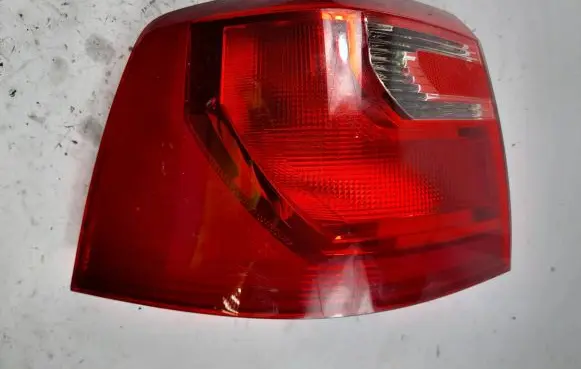 Seat Alhambra (Mk2) Rear/tail lights 7N5945095G 89504974