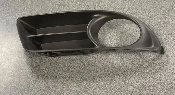 Toyota Corolla E120 E130 Front bumper lower grill 5212702150