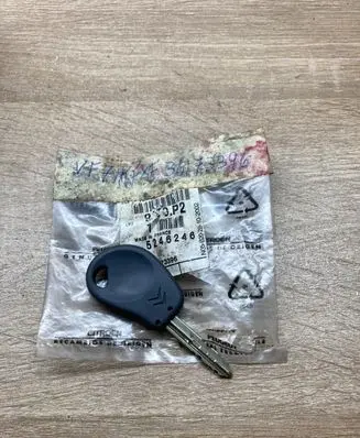 Citroen Xsara Picasso Ignition key/card 5246246 CITROENKEY
