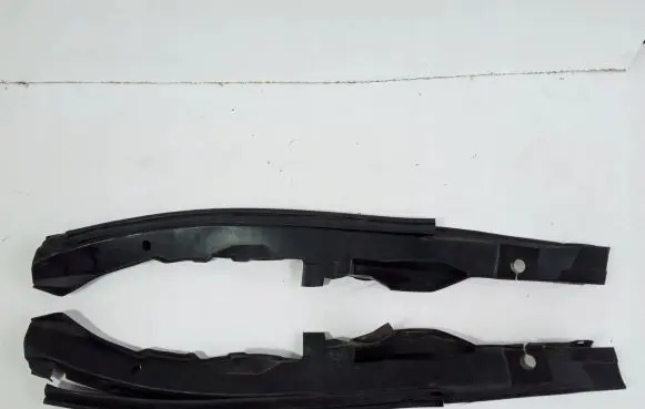 Infiniti Q70 Y51 Fender end trim 658201MA0A