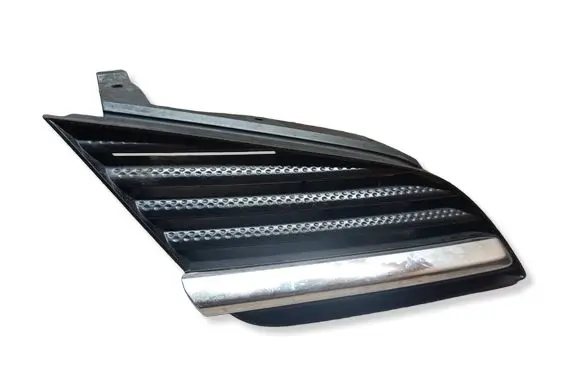 Nissan Primera Front grill 62320AU300