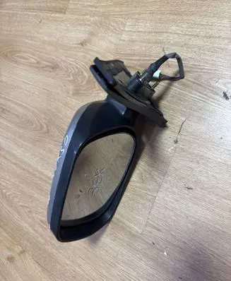 Toyota Corolla Verso E121 Front door electric wing mirror 012153 022153