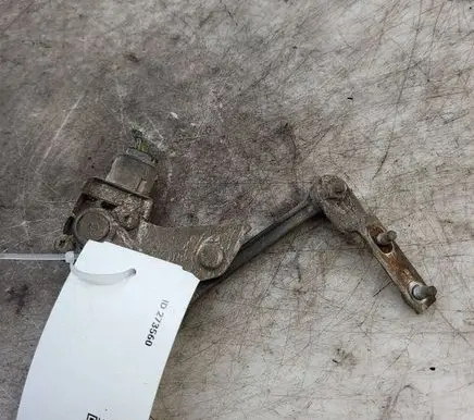 Volvo S60 Rear air suspension level height sensor 8G9N5A955BA