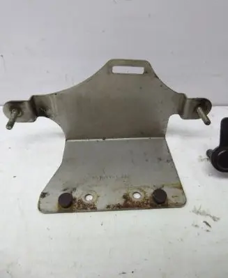 Dodge Caliber Engine mount bracket