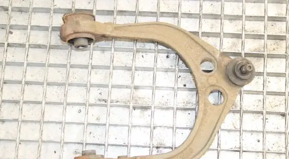 Chrysler 300 - 300C Front upper control arm/wishbone 