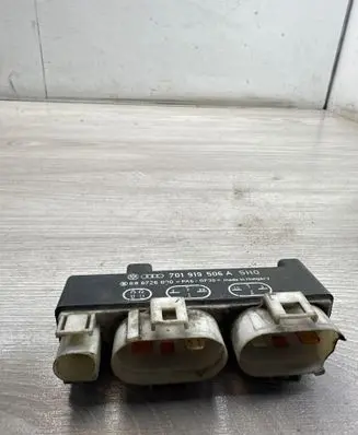 Volkswagen Sharan Coolant fan relay 701919506A 898726000
