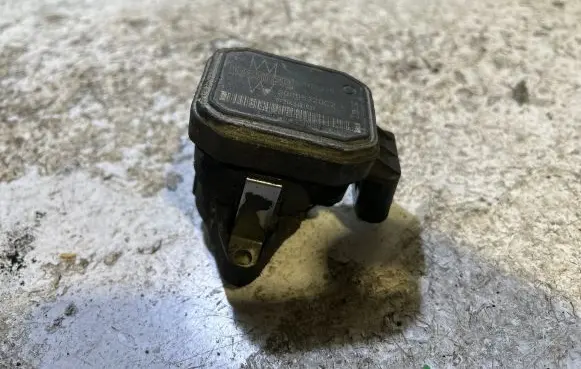 Mercedes-Benz E W211 EGR valve 00005320C2 109315 AC2043381937
