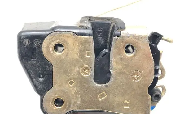 Dodge Dakota Front door lock