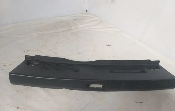 Toyota Avensis T250 Other trunk/boot trim element 5838705080