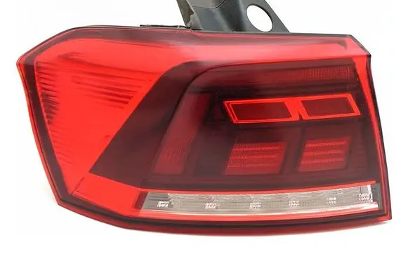 Volkswagen PASSAT B8 Rear/tail lights 3G9945095E