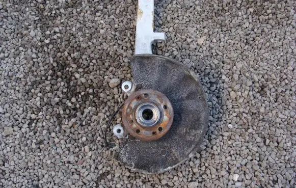 Mercedes-Benz ML W166 Front wheel hub spindle knuckle 16610