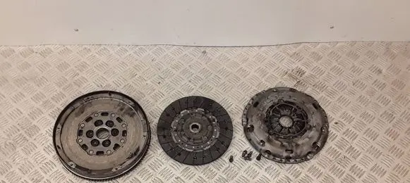 Opel Zafira B Clutch set kit 415024110