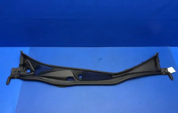 Lexus SC 430 Wiper trim 5570824020