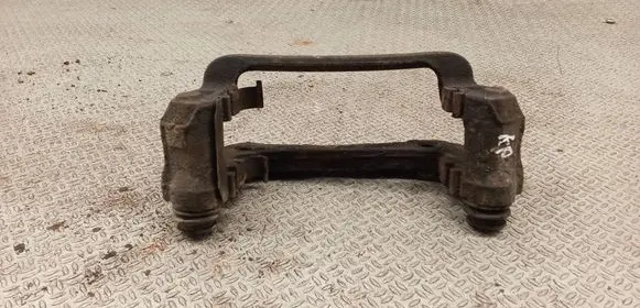 KIA Carens II Front Brake Caliper Pad/Carrier 