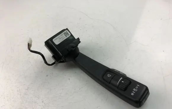 Volvo V70 Indicator stalk 31264169