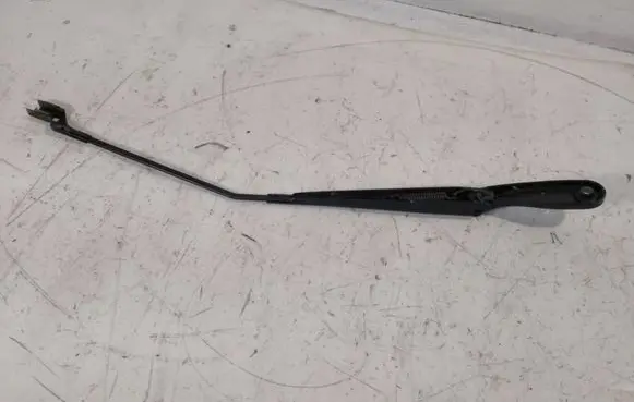 Volvo V50 Front wiper blade arm 30699999