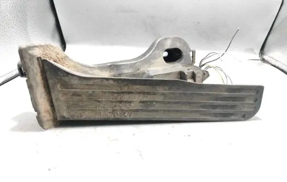 Volkswagen PASSAT B6 Accelerator throttle pedal 1K1721503L 6PV00860000 AF025106