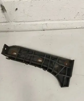 Audi A6 S6 C5 4B Front bumper mounting bracket 4B0807283B